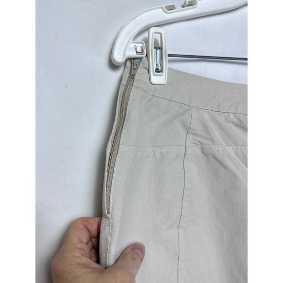 Title Nine Khaki Wide Leg Crop Pants - Women's Size 8 Athleisure Beach Vacation - Picture 8 of 9